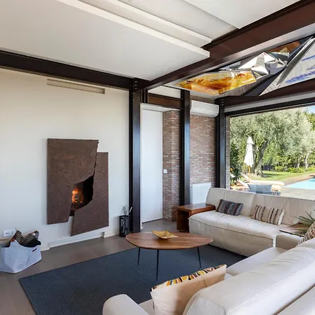 Scialaj Di Lusso Sull'etna Con Piscina E Vista Mare Vakantiehuis